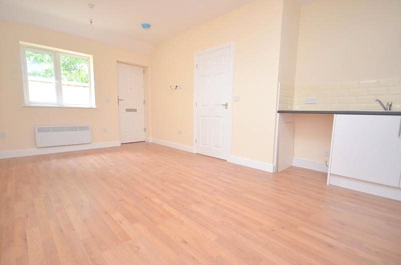 Property photo 3 of 6 Picture No. 01