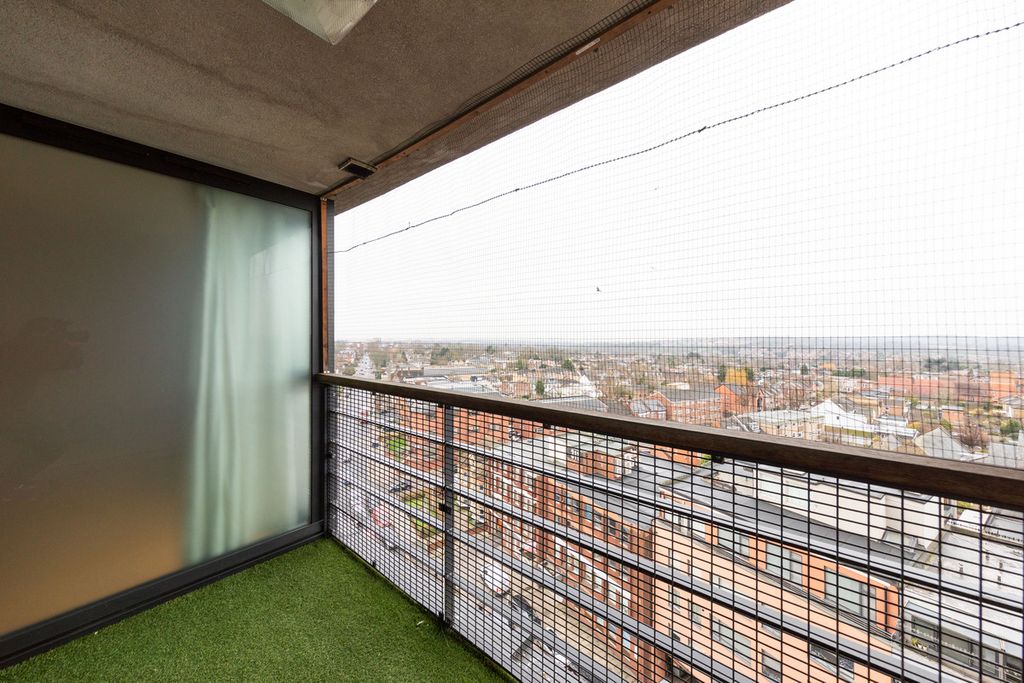 Property photo 3 of 10