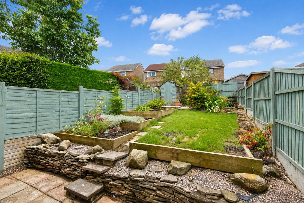 Property photo 3 of 12