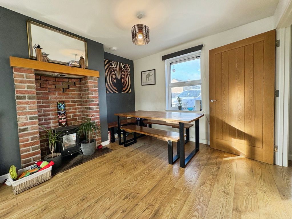 Property photo 2 of 23 4875022