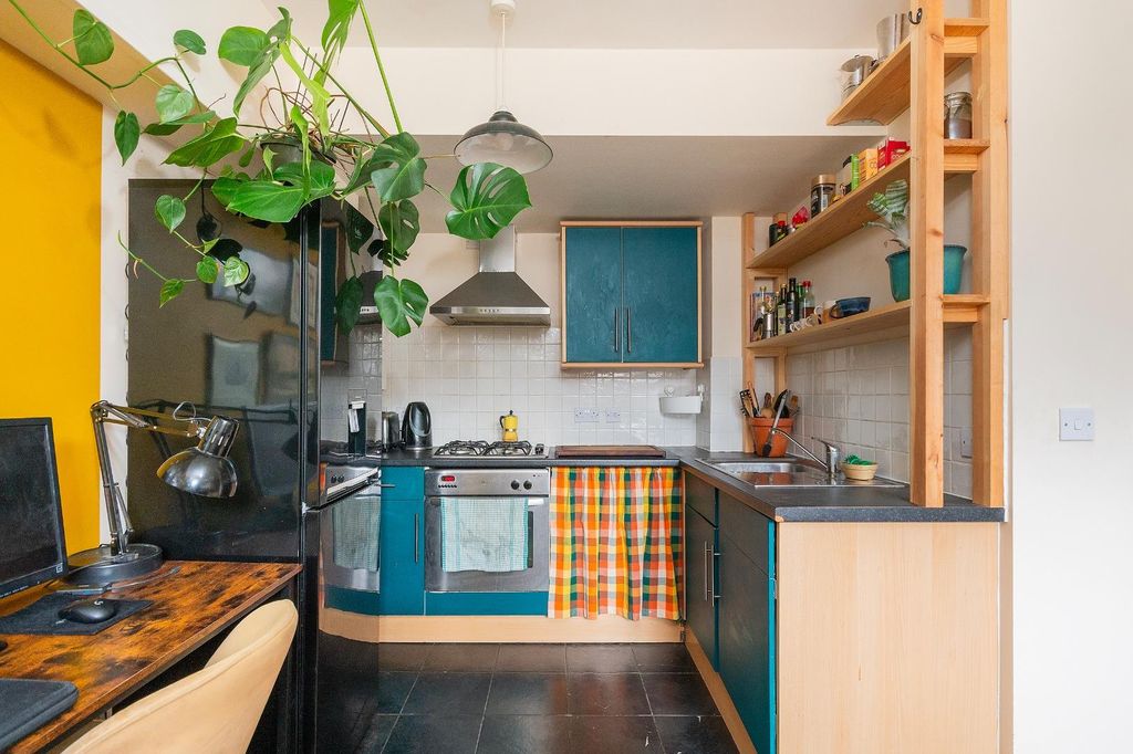 Property photo 3 of 25 0T9Owsg - Reception C.Jpg