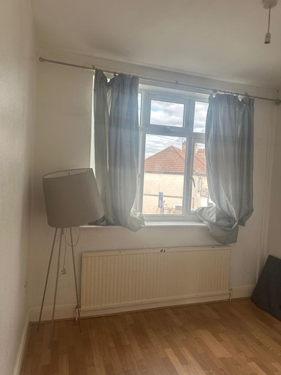 Property photo 2 of 4