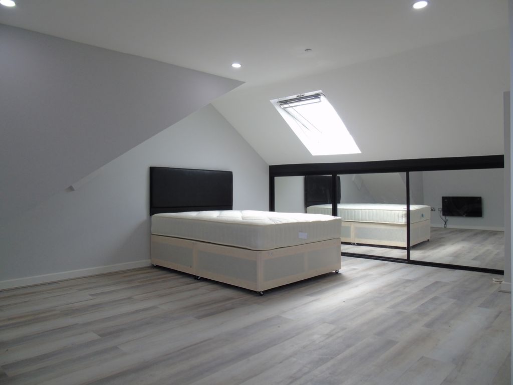 Property photo 3 of 10 Gallery