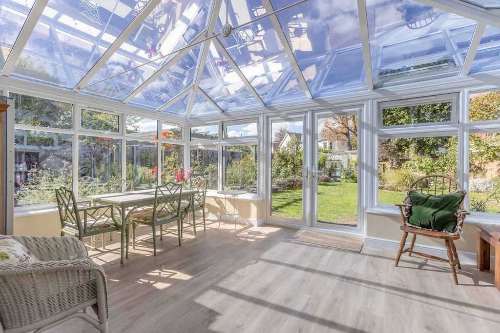 Property photo 3 of 31