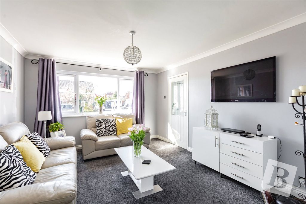 Property photo 2 of 20 Living Room