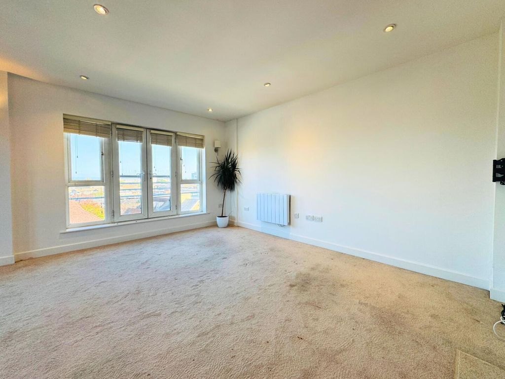 Property photo 3 of 12 Living Room