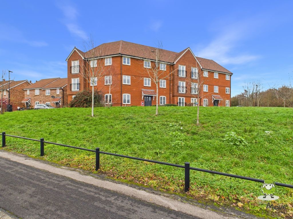 Property photo 1 of 24 Cam03778G0-Pr0369-Still027