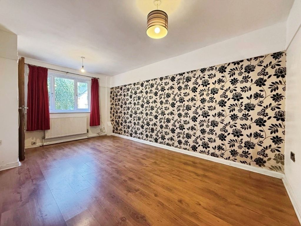 Property photo 1 of 12 Pbox-Img.Jpg