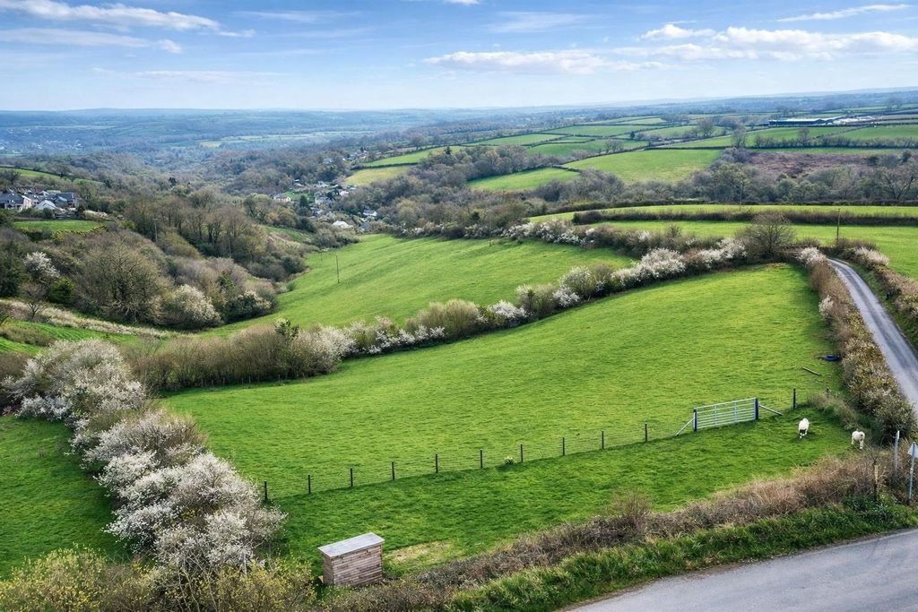 Property photo 1 of 14 Land.Png