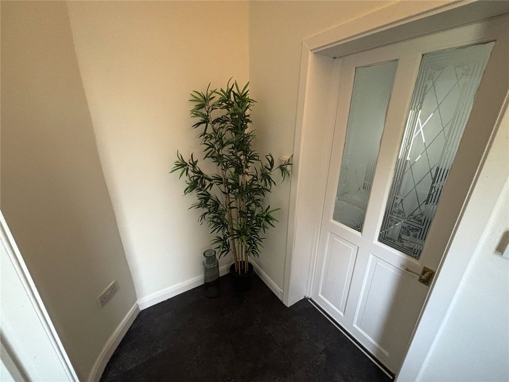 Property photo 2 of 17 Picture No. 08