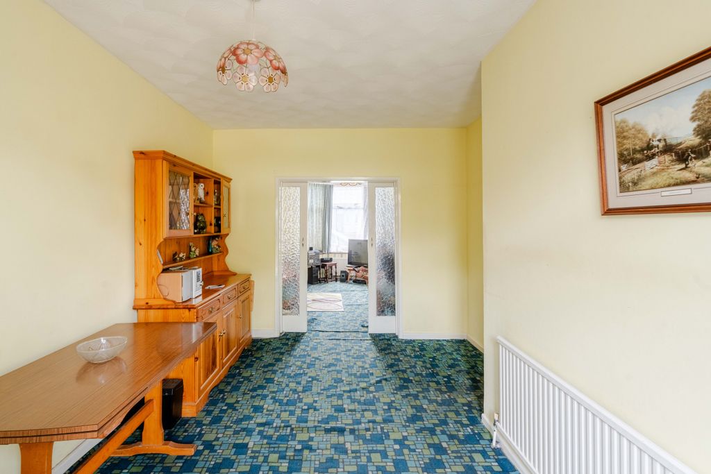 Property photo 3 of 13 3
