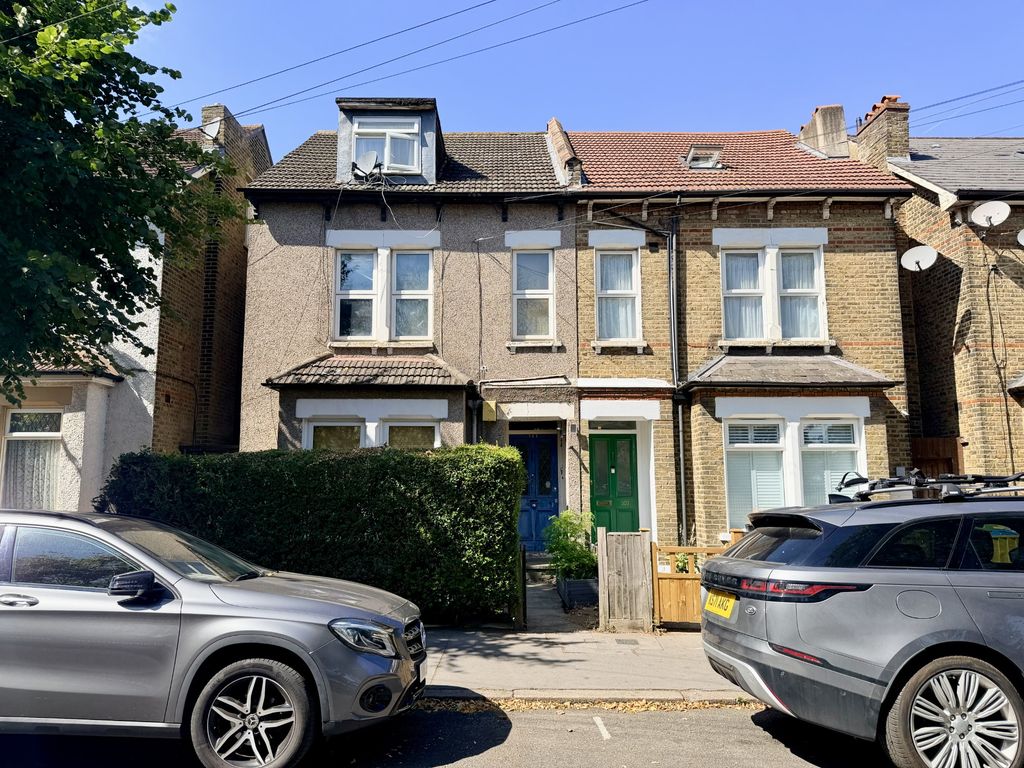 Property photo 1 of 6 1