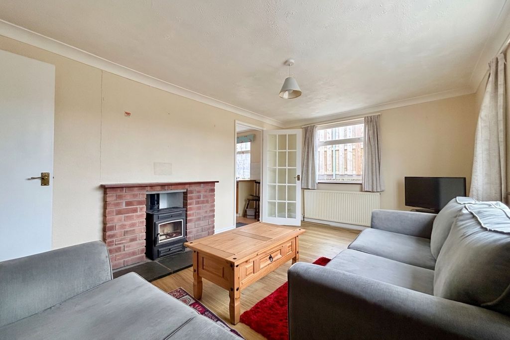 Property photo 2 of 19
