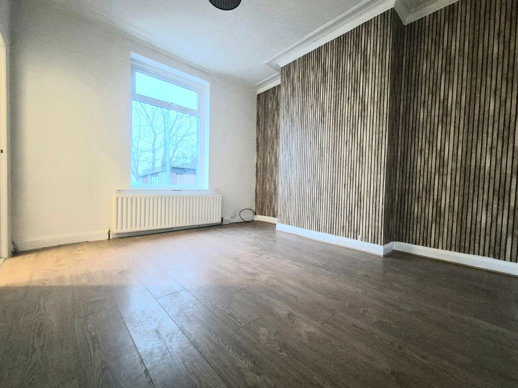 Property photo 3 of 9 Image