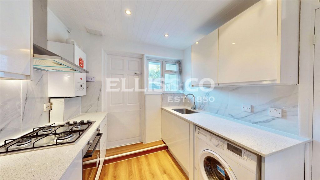Property photo 3 of 18 Picture No. 07