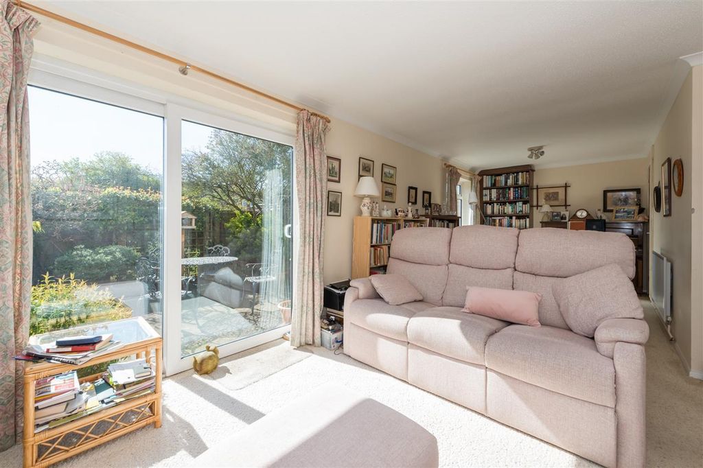 Property photo 3 of 14