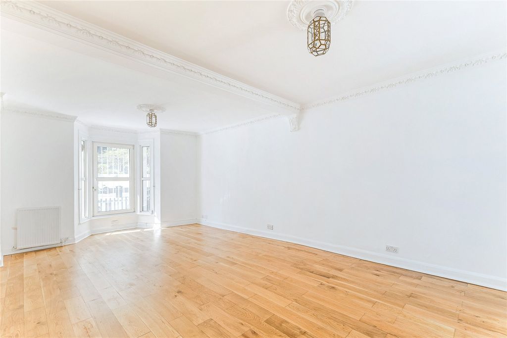 Property photo 2 of 12 Picture No. 26