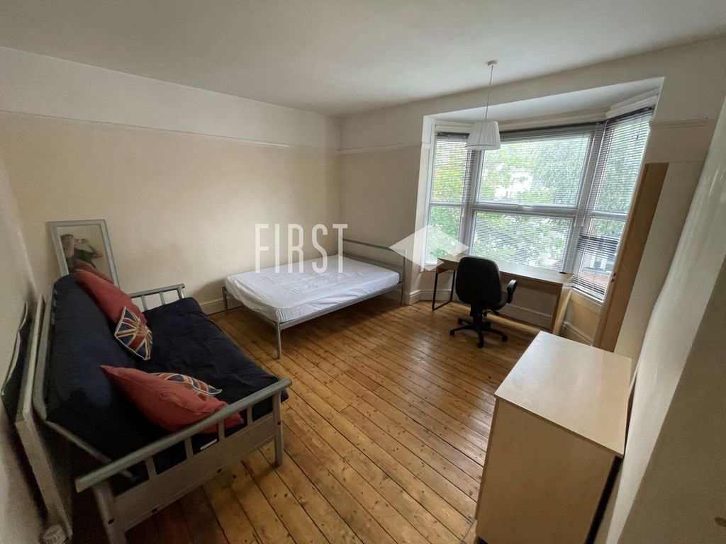 Property photo 3 of 9 Photo 17