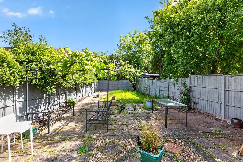 Property photo 3 of 11