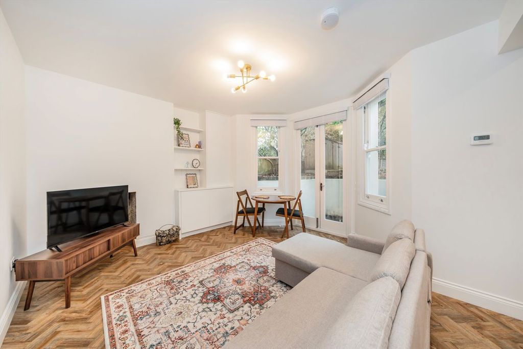 Property photo 2 of 6