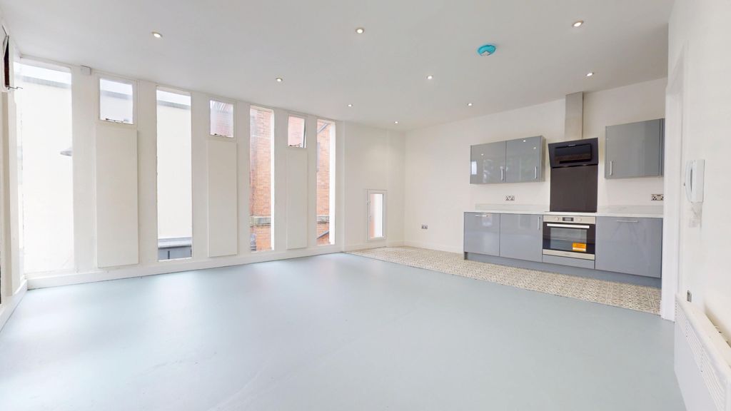 Property photo 2 of 14 4396821