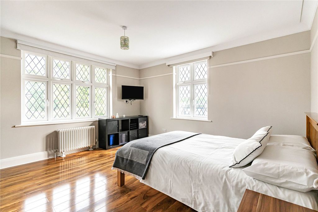 Additional image 13 of 5 bed detached house for saleBoston Gardens, Brentford TW8