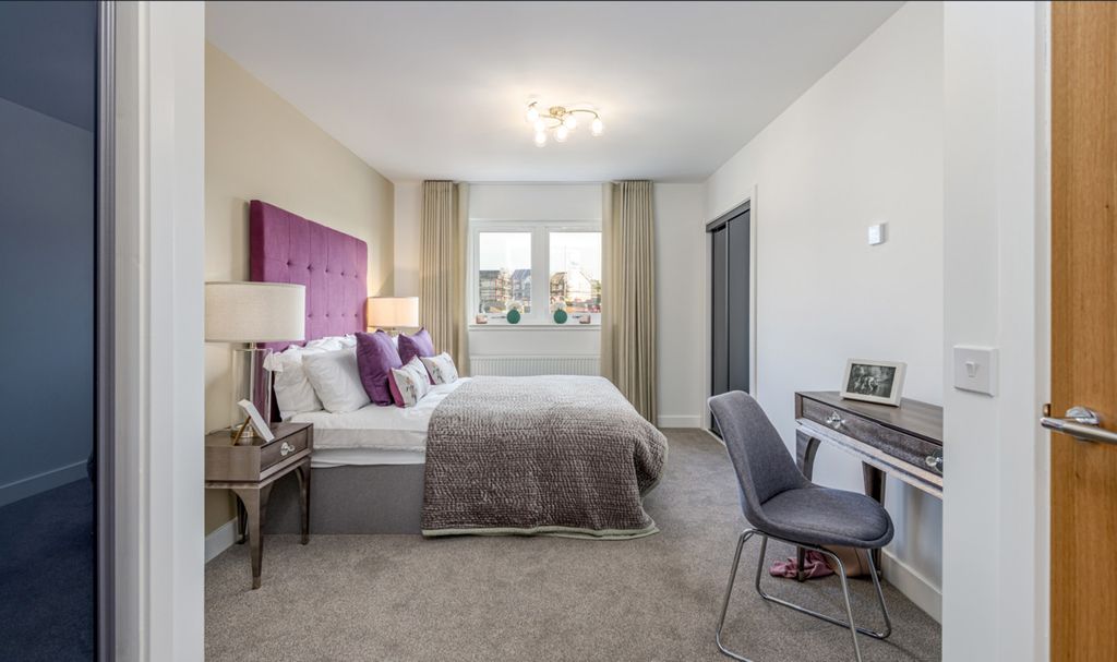 Property photo 3 of 11