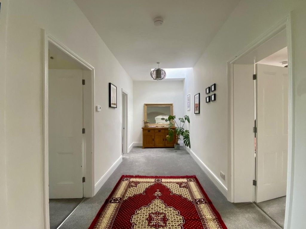 Property photo 3 of 11 Hallway 2.Jpeg