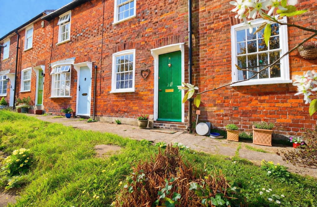 Property photo 1 of 12 Front External