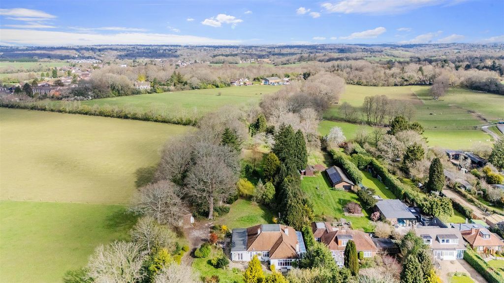 Property photo 3 of 29 Margery Lane, Lavington Drone  (5).Jpg