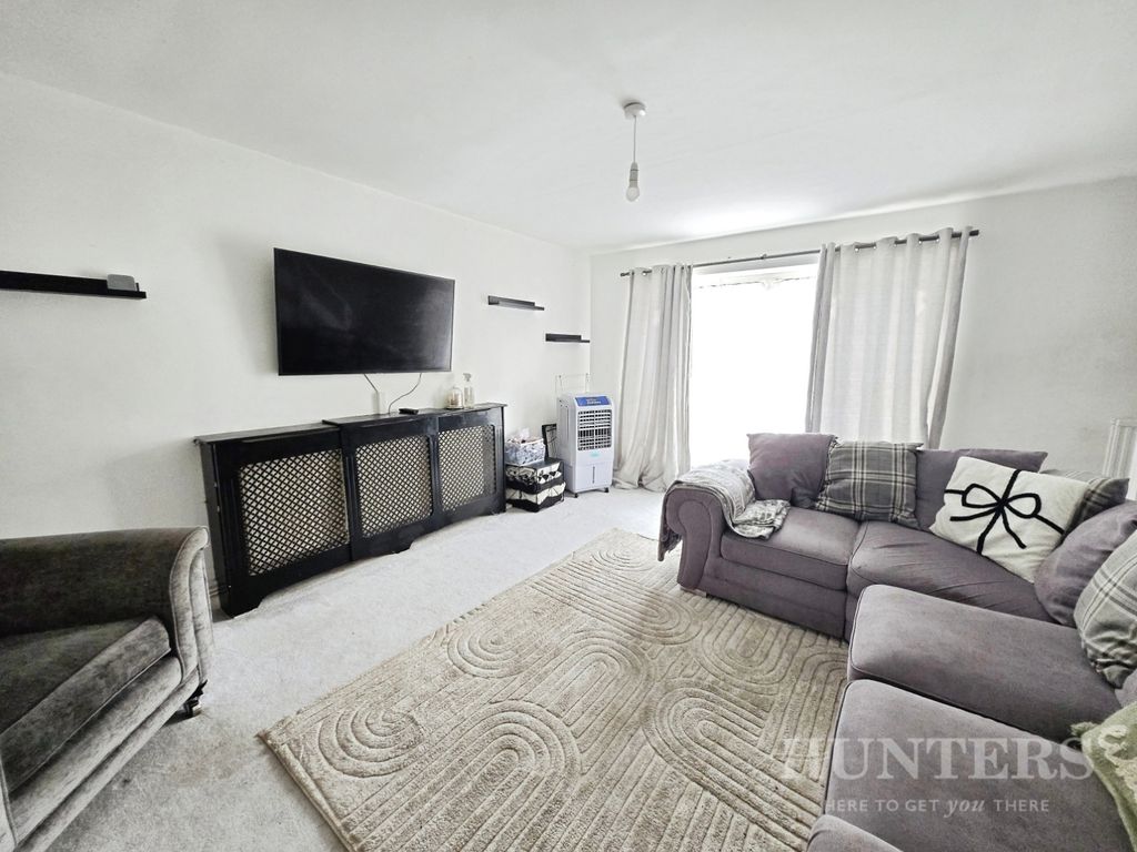 Property photo 3 of 14 Pbox-Img.Jpg