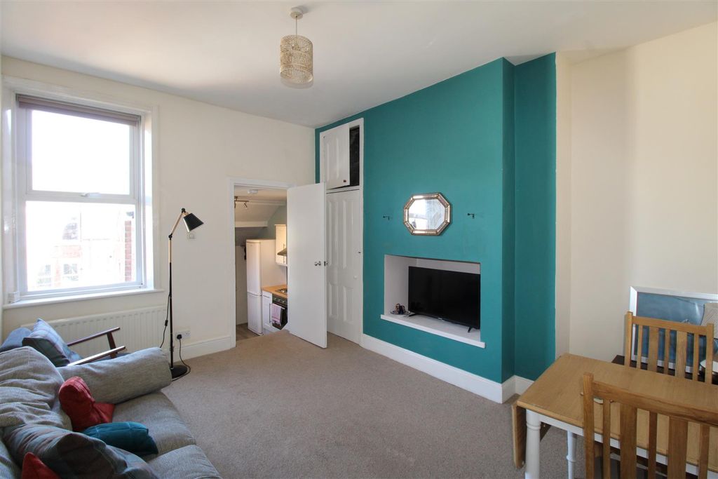Property photo 2 of 11 Img_6279.Jpg
