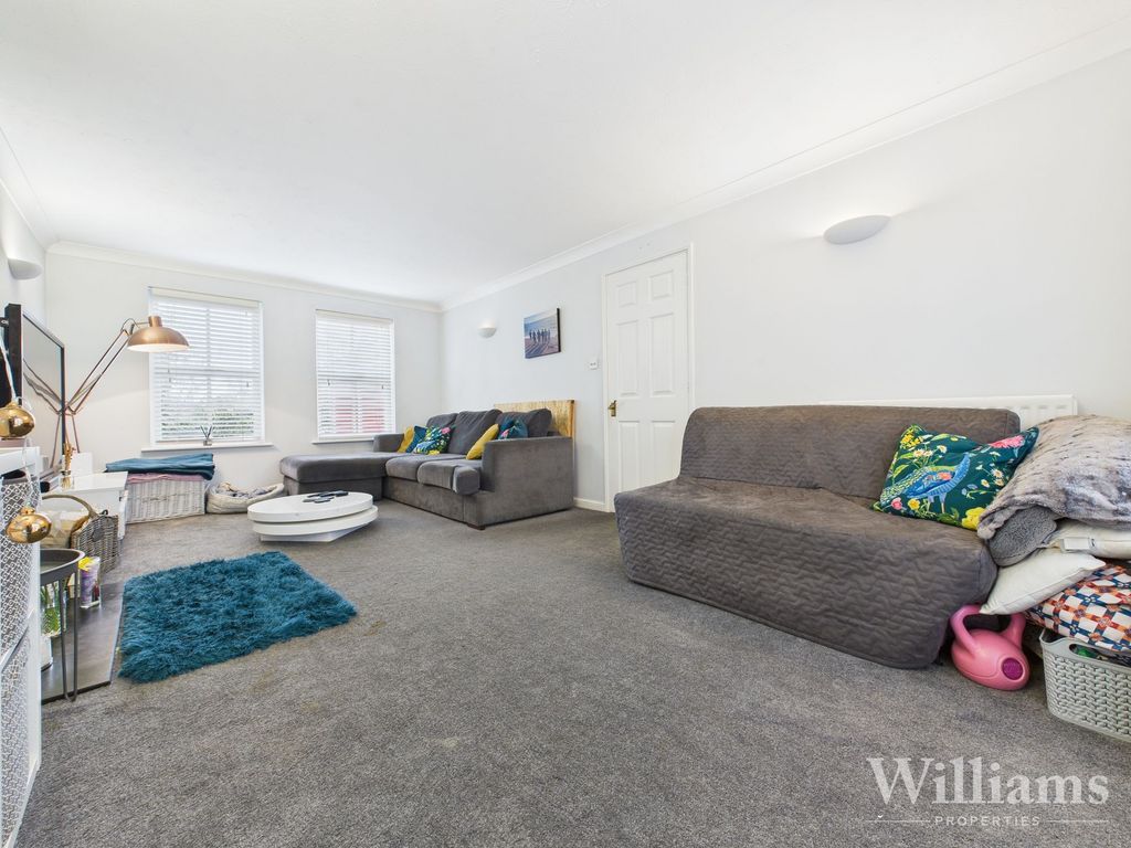 Property photo 2 of 16