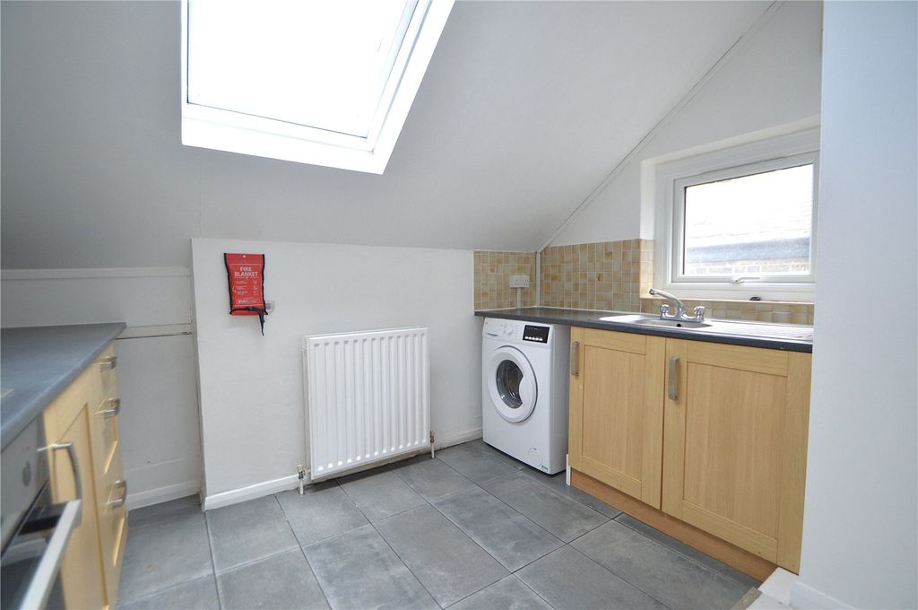 Property photo 2 of 7 Picture No. 10