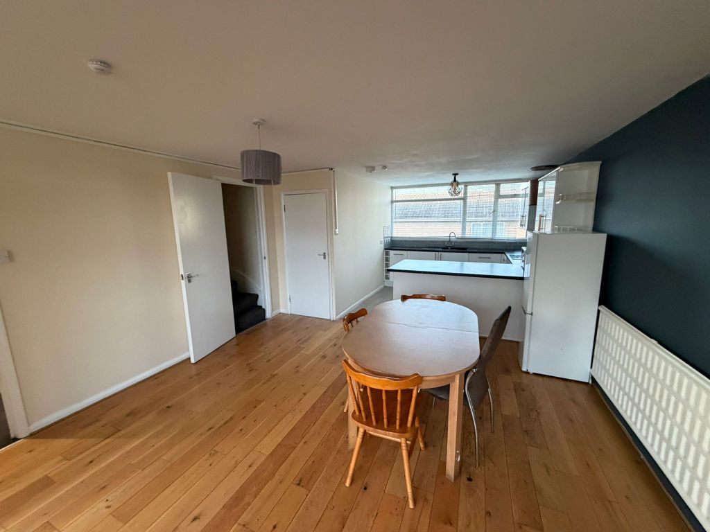 Property photo 1 of 28