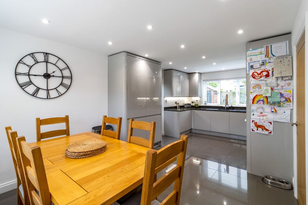 Property photo 3 of 21 Picture No. 55