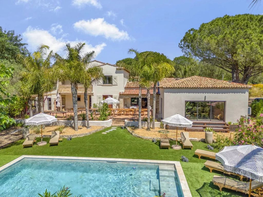 Property photo 2 of 8