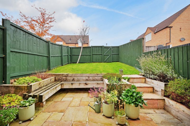 Property photo 2 of 27 Garden