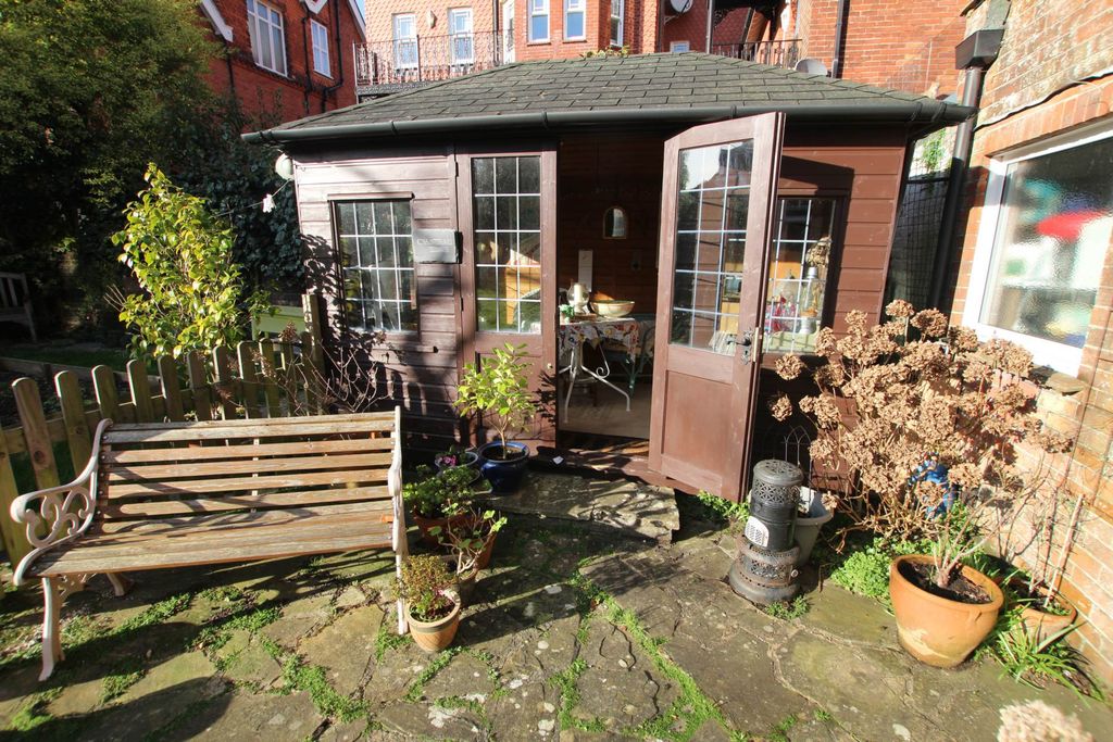Additional image 20 of 3 bed flat for saleGrassington Road, Eastbourne BN20