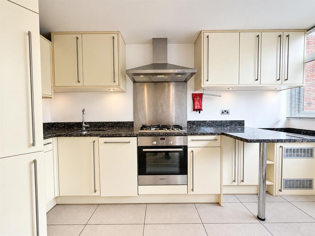 Property photo 2 of 6 Kitchen.Jpg