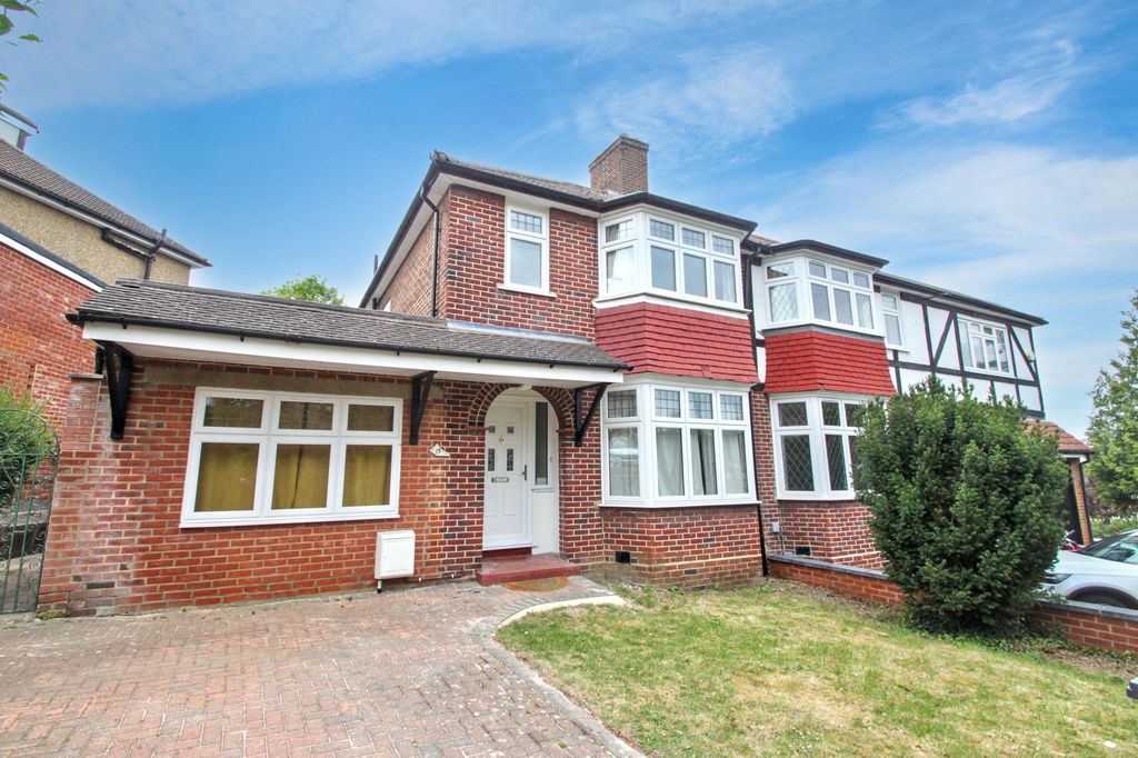 Property photo 1 of 27