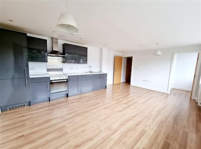 Property photo 3 of 5 Living / Kitchen
