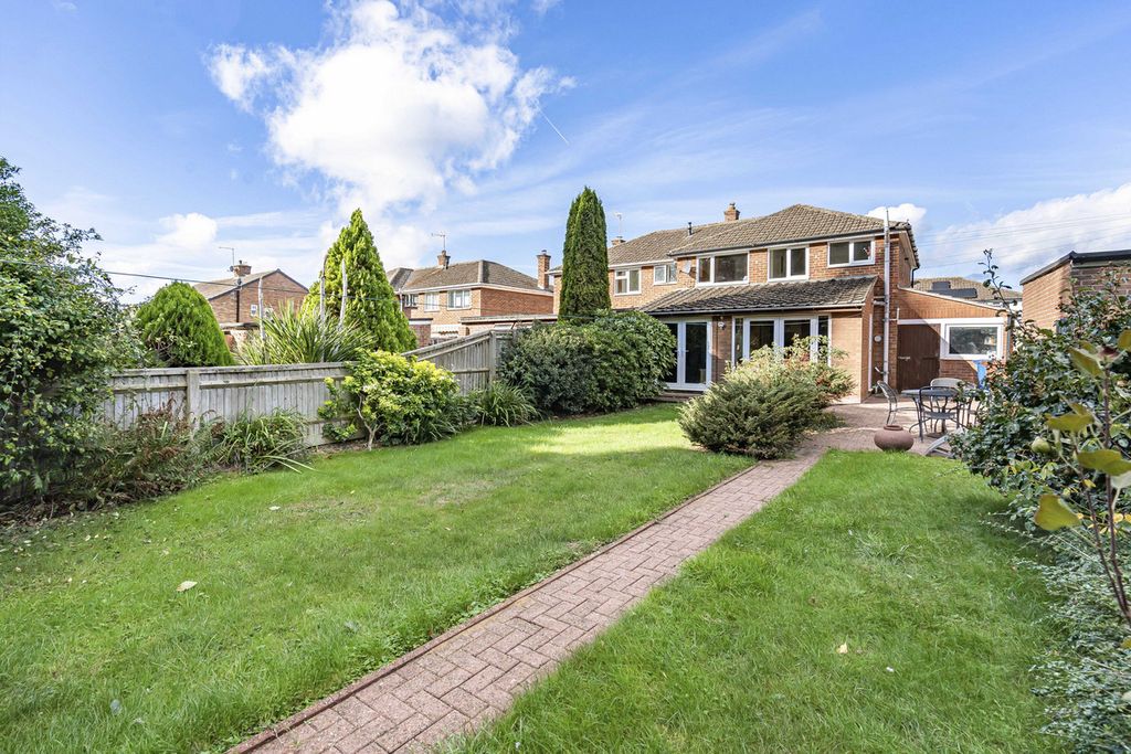 Property photo 2 of 22