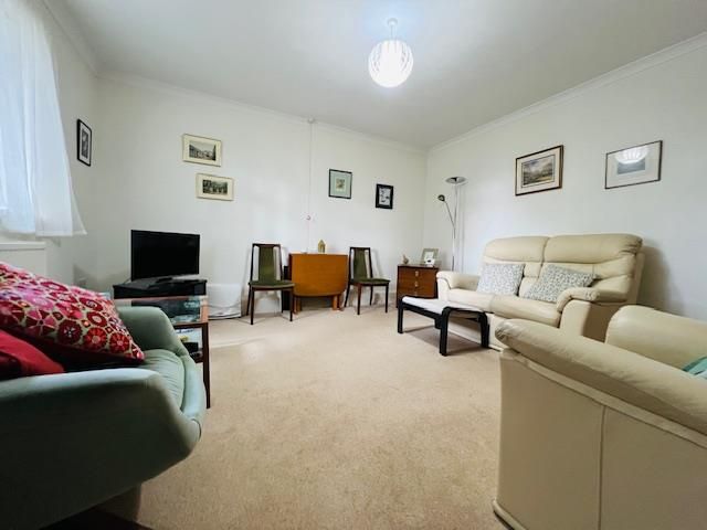 Property photo 3 of 8