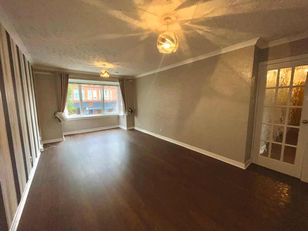 Property photo 2 of 6 4