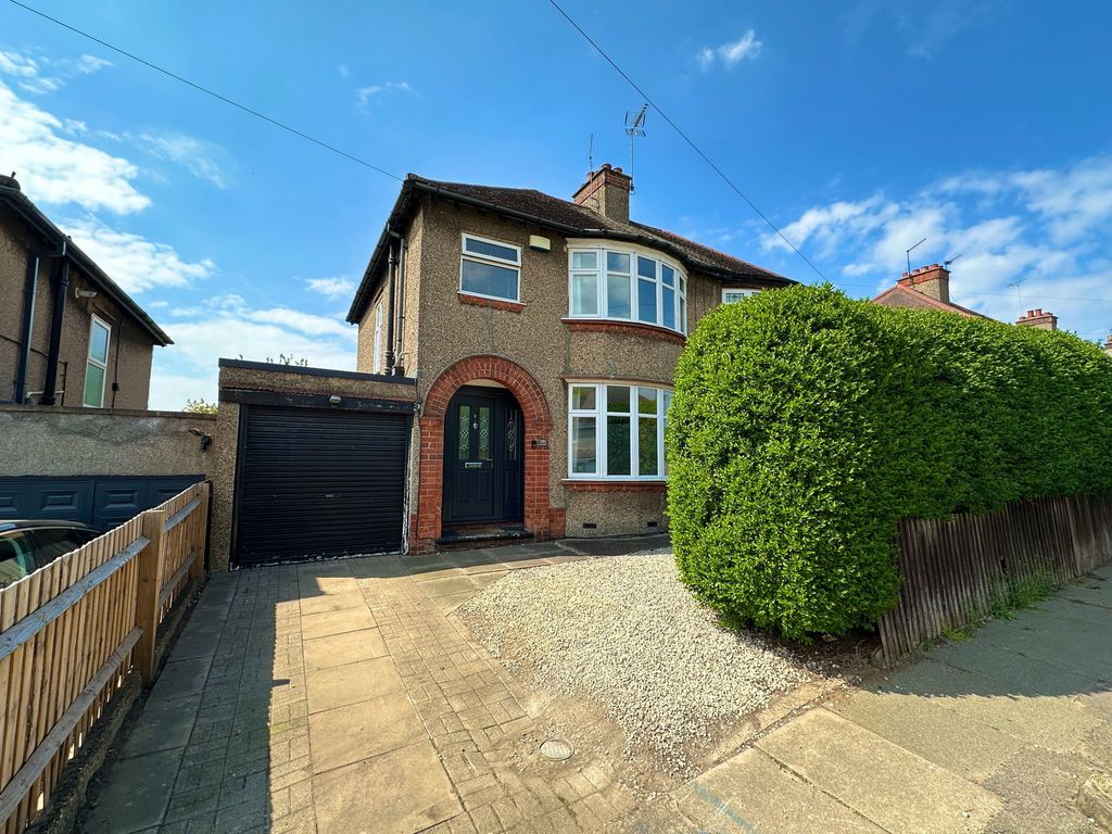 Property photo 1 of 22
