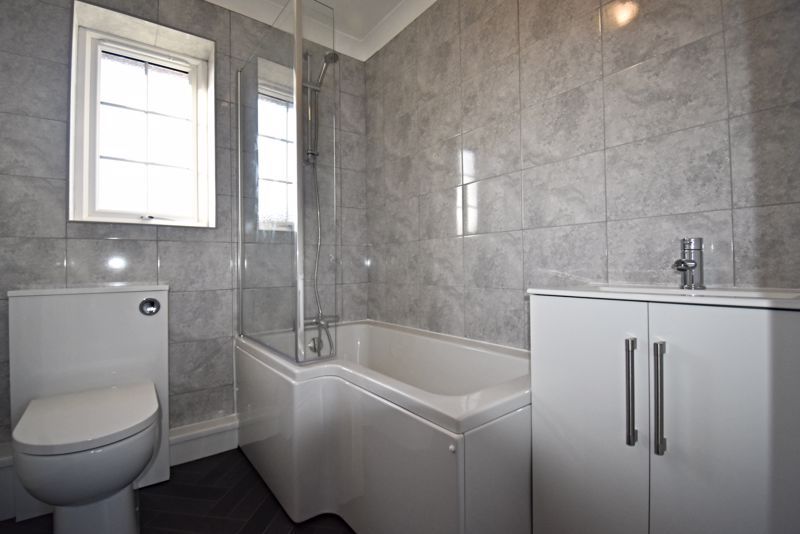 Property photo 3 of 10 Photo 9