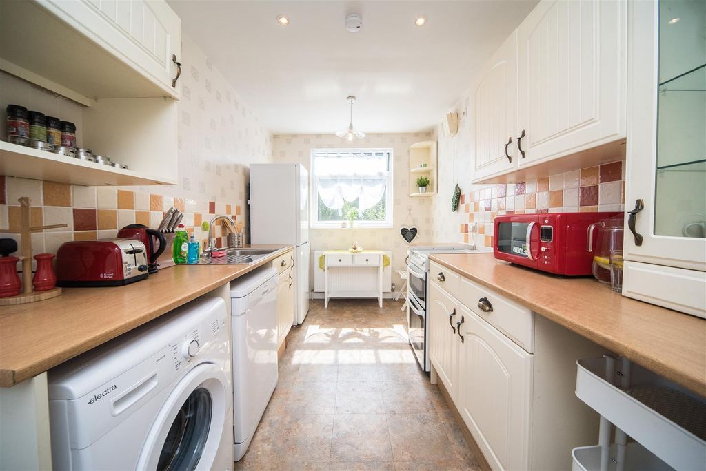Property photo 3 of 14 7Mgial43Dksp32Amp_Hcug.Jpg