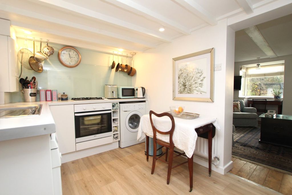 Property photo 3 of 13 Kitchen