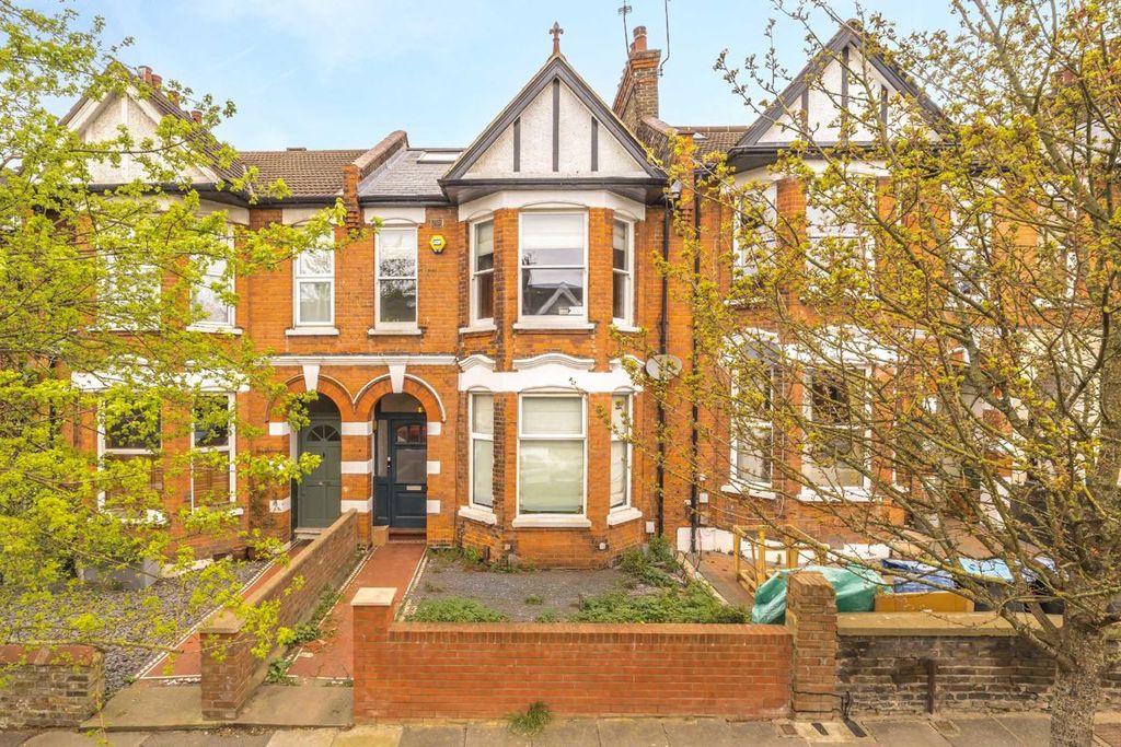 Property photo 1 of 7